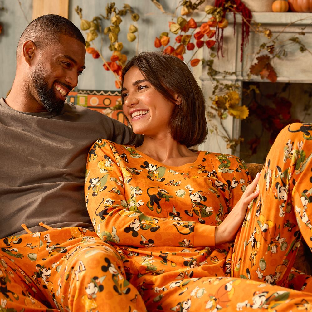 Mickey Mouse and Friends Halloween Sleep Set for Women