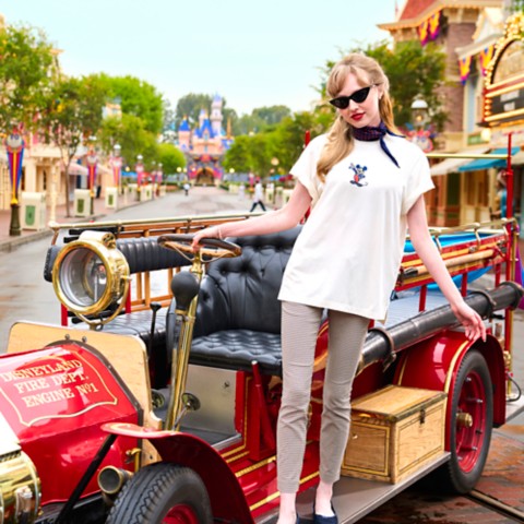 Футболки Disney Mickey Mouse & Map T-Shirt for Women – Disneyland 70th Anniversary