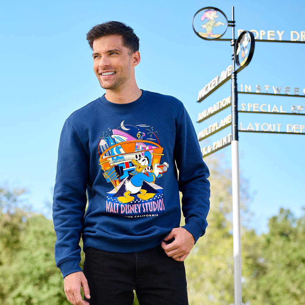 Donald Duck ''Walt Disney Studios'' Pullover Sweatshirt for Men