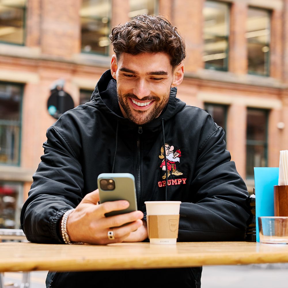 Grumpy Nylon Zip Jacket for Adults &ndash; Snow White and the Seven Dwarfs