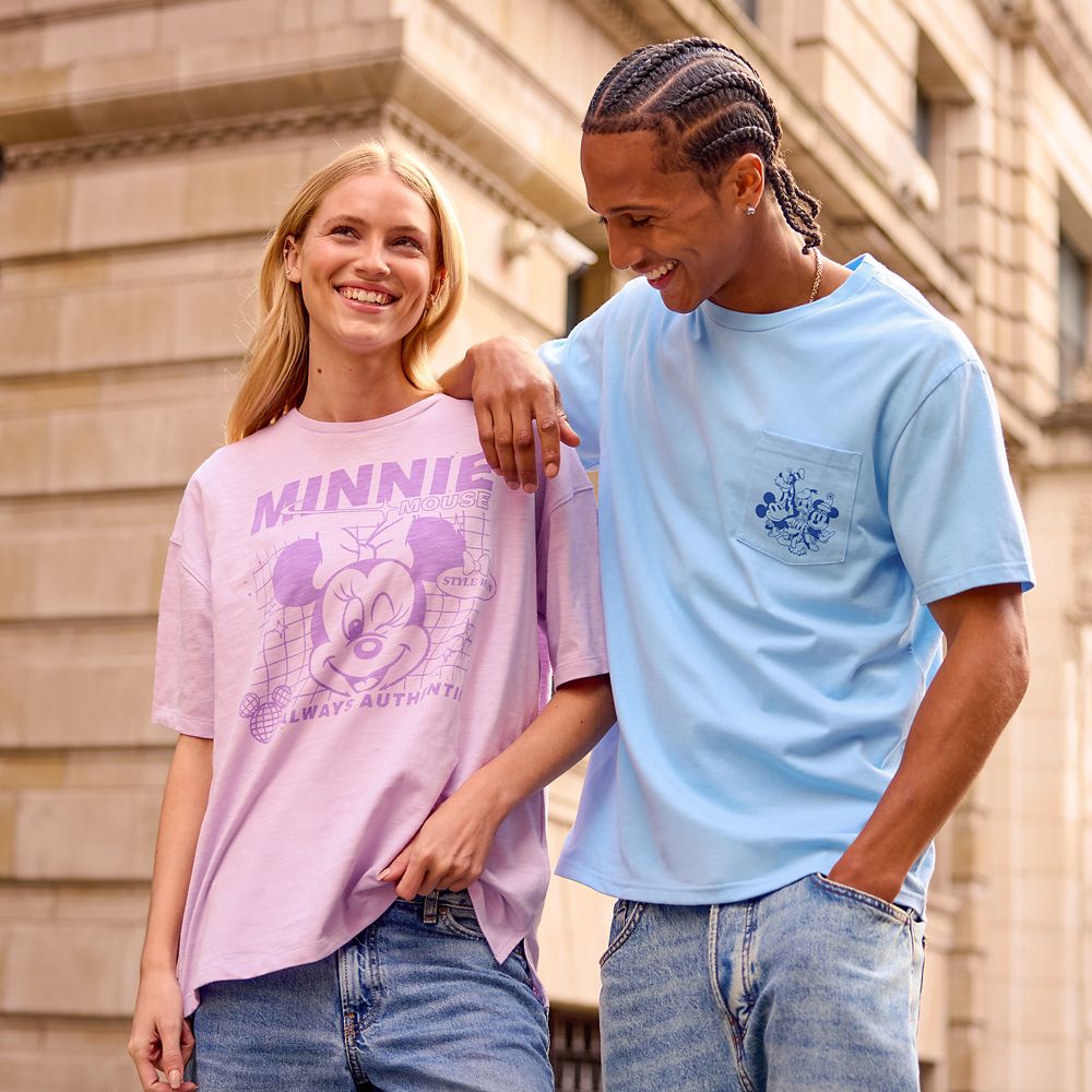 Mickey Mouse and Friends ''The Good Life'' Pocket T-Shirt for Adults