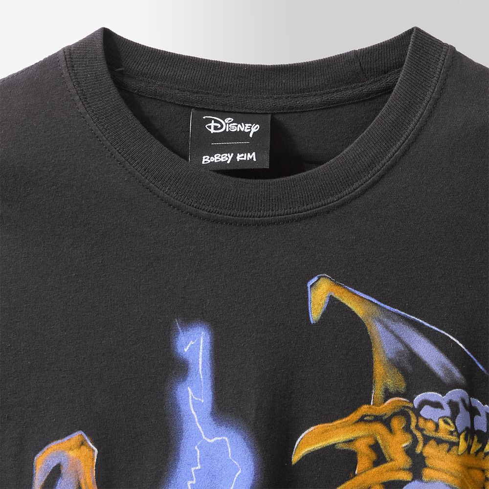 Goliath Disney | Bobby Kim T-Shirt for Adults &ndash; Gargoyles &ndash; Black &ndash; Limited Release
