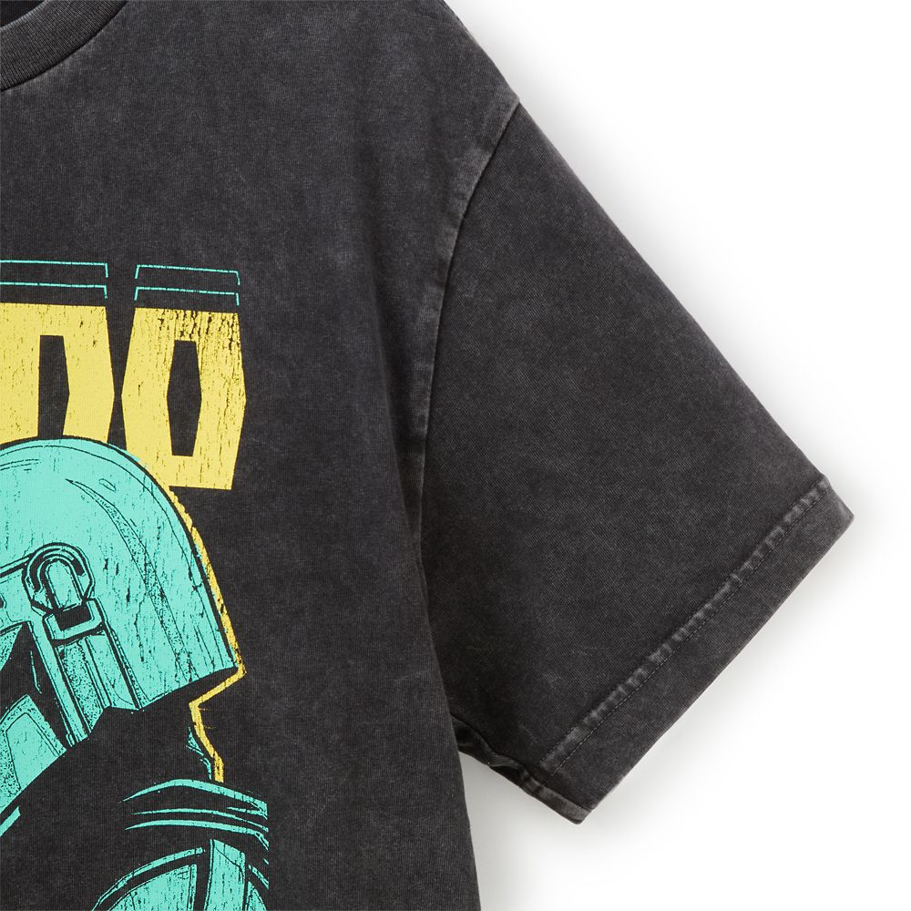 The Mandalorian and Grogu T-shirt for Adults &ndash; Star Wars