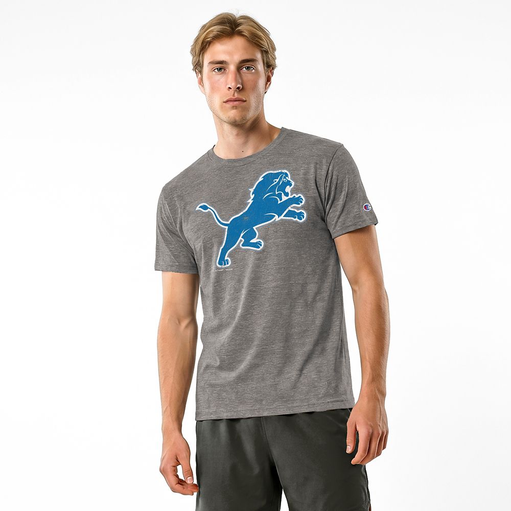 Simba &ndash; Detroit Lions T-shirt for Adults &ndash; Disney | Champion NFL