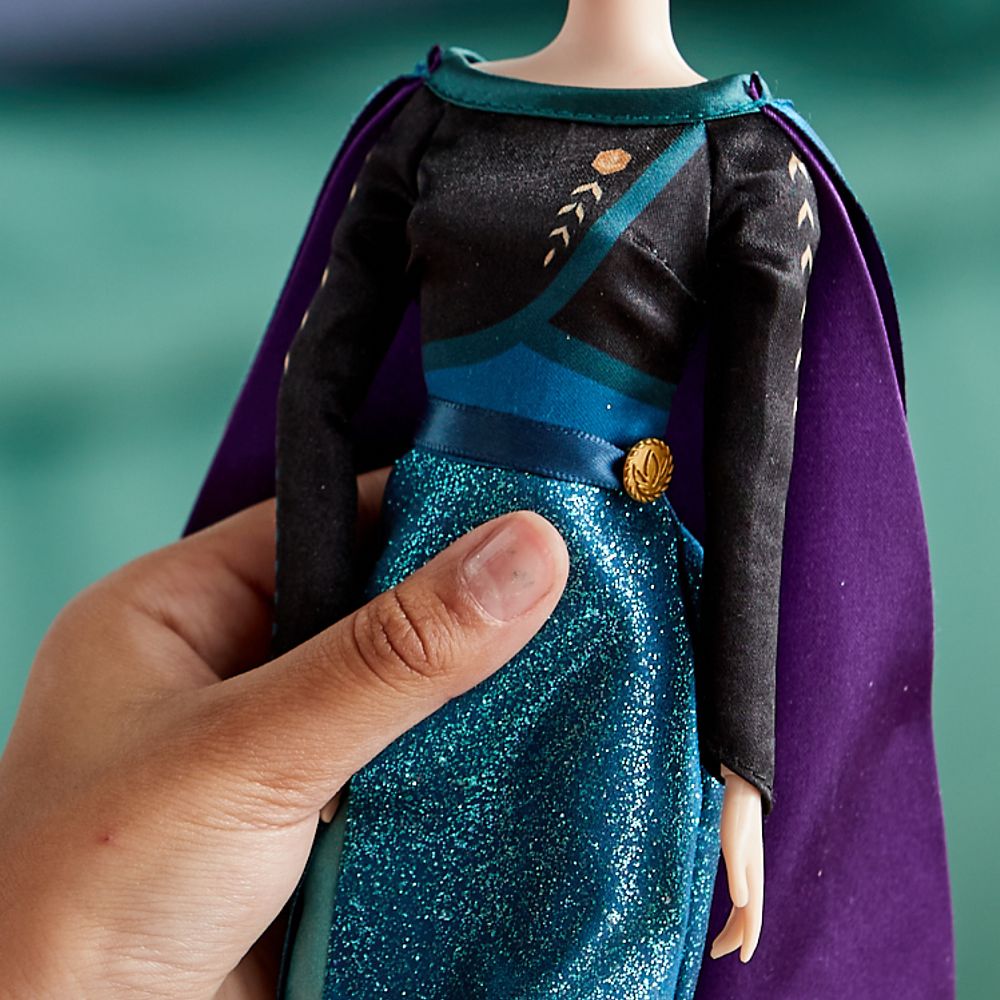Anna Classic Doll &ndash; Frozen 2 &ndash; 11 1/2''