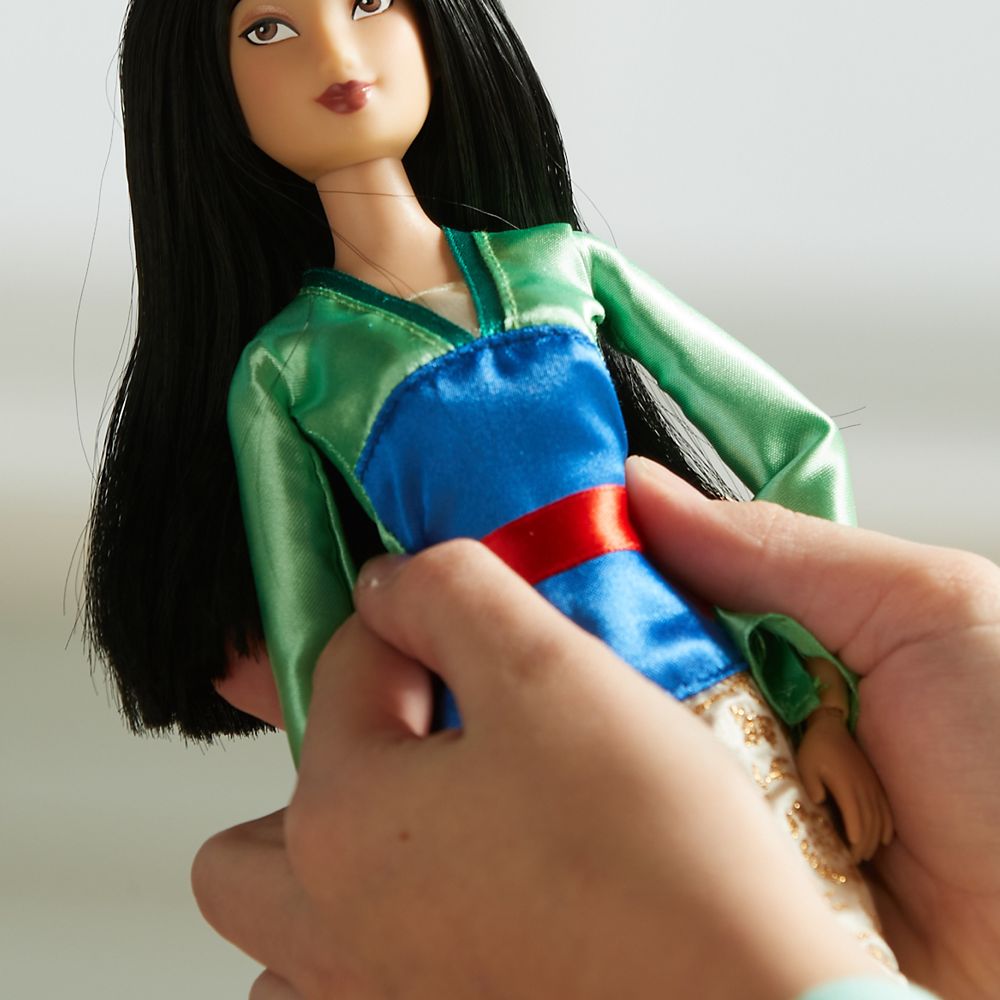 Mulan Classic Doll &ndash; 11 1/2''