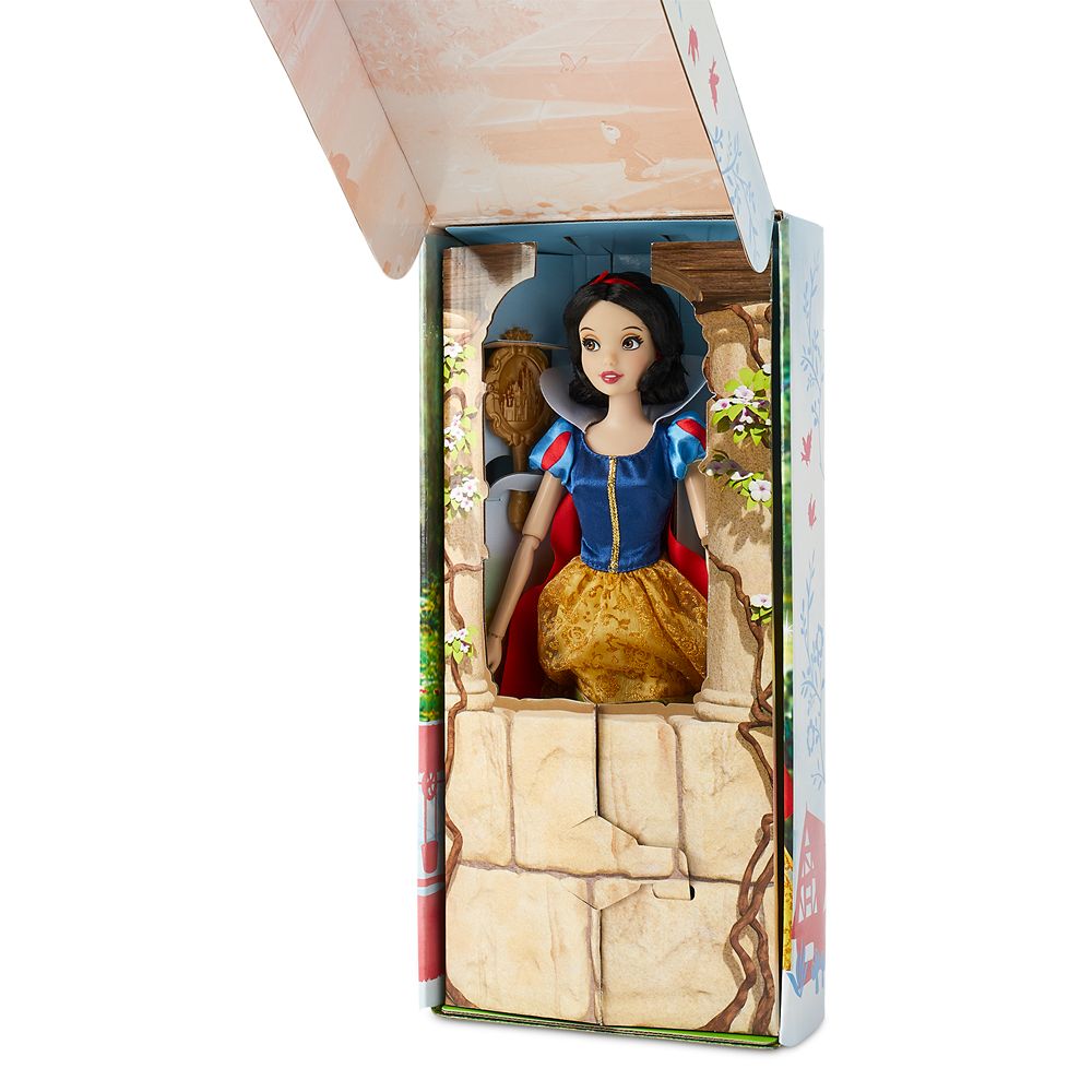 Snow White Classic Doll &ndash; 11 1/2''