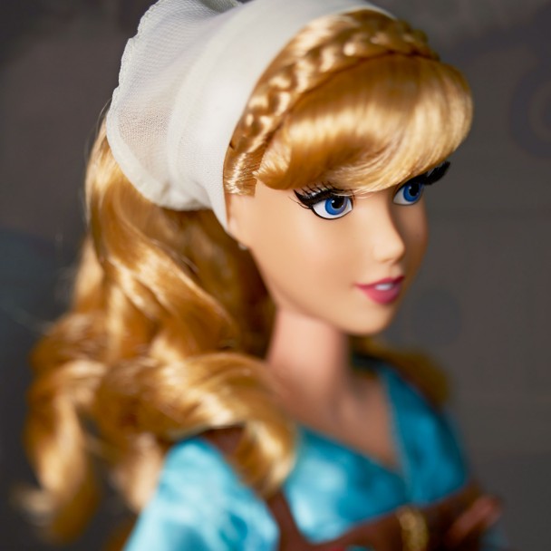 Cinderella Limited Edition Doll – 70th Anniversary – 17 Cinderella Limited Edition Doll – 70th Anniversary – 17