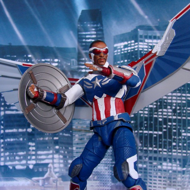 Captain America Collector Edition Action Figure – The Falcon Captain America Collector Edition Action Figure – The Falcon