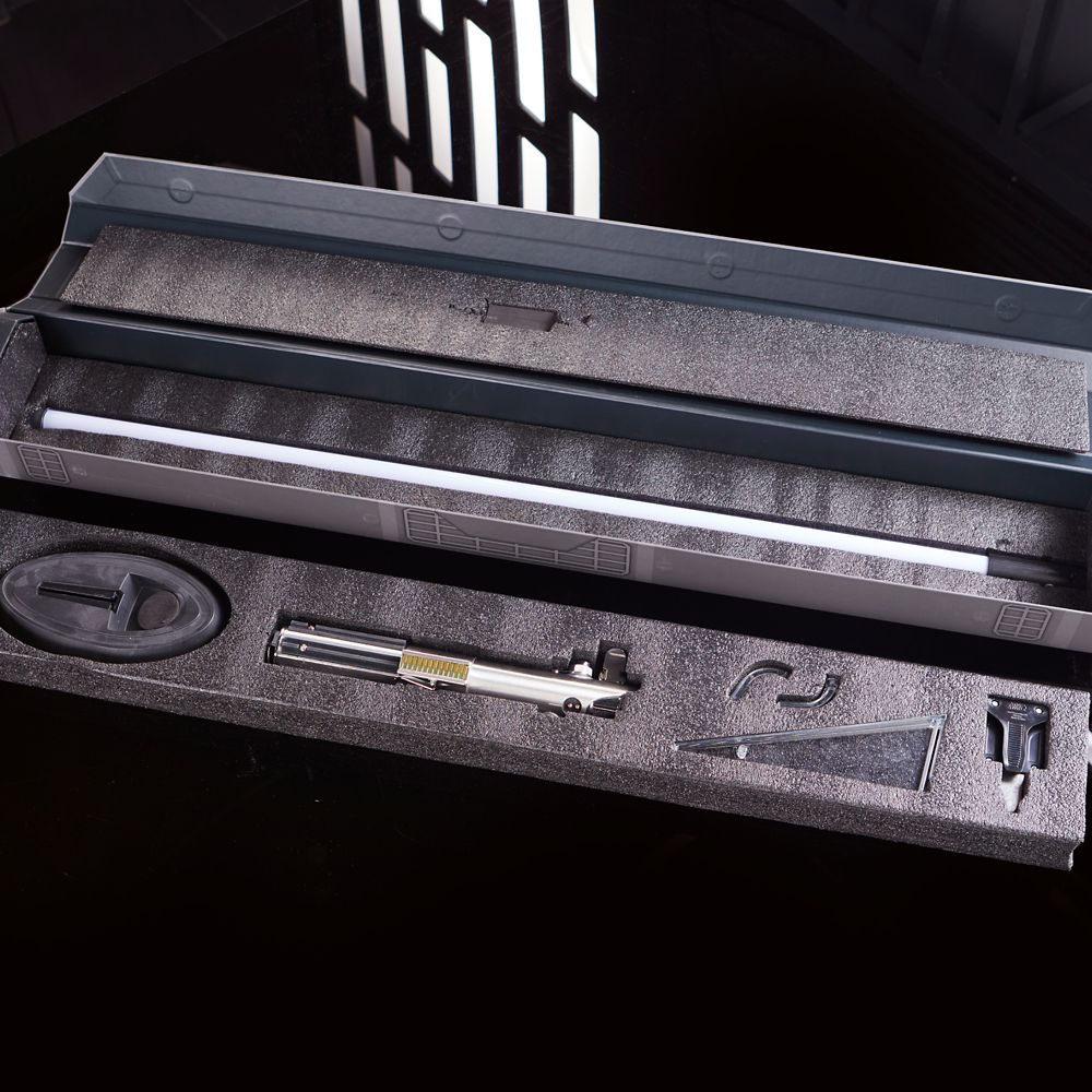 Skywalker Legacy LIGHTSABER Collectible Set &ndash;&nbsp;Star Wars