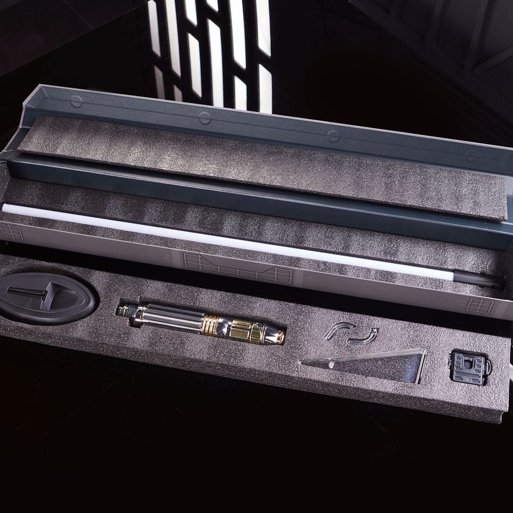 Mace Windu Legacy Custom LIGHTSABER Collectible Set &ndash;&nbsp;Star Wars