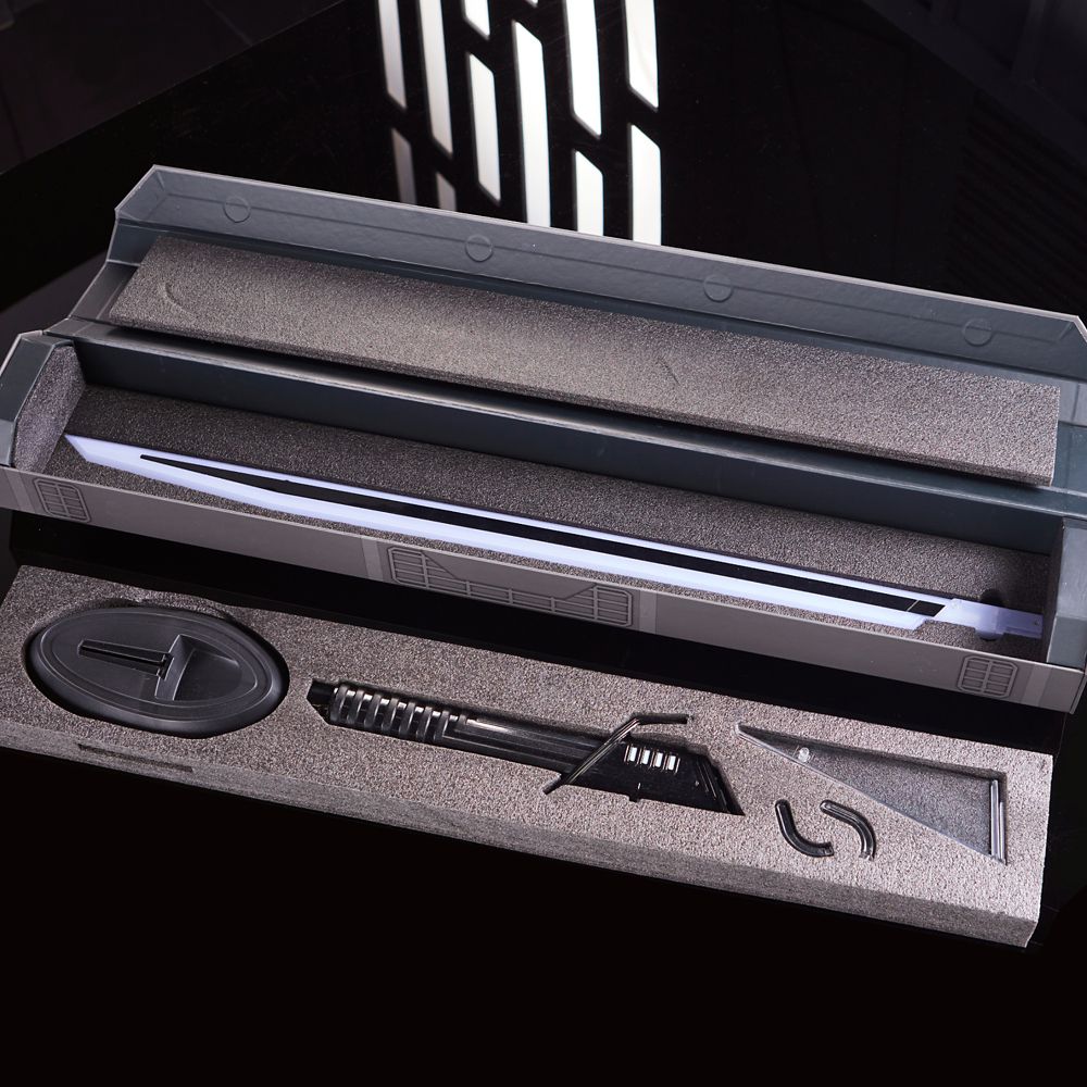 Legacy LIGHTSABER Darksaber Set – Star Wars | Disney Store