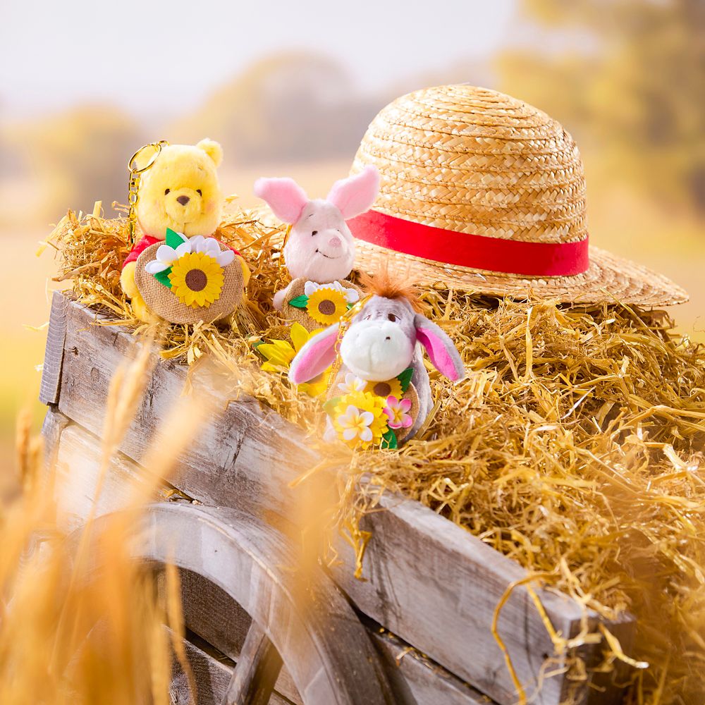 Piglet Summertime Plush Keychain Bag Charm &ndash; Winnie the Pooh &ndash; 5'' &ndash; Disney Store Japan