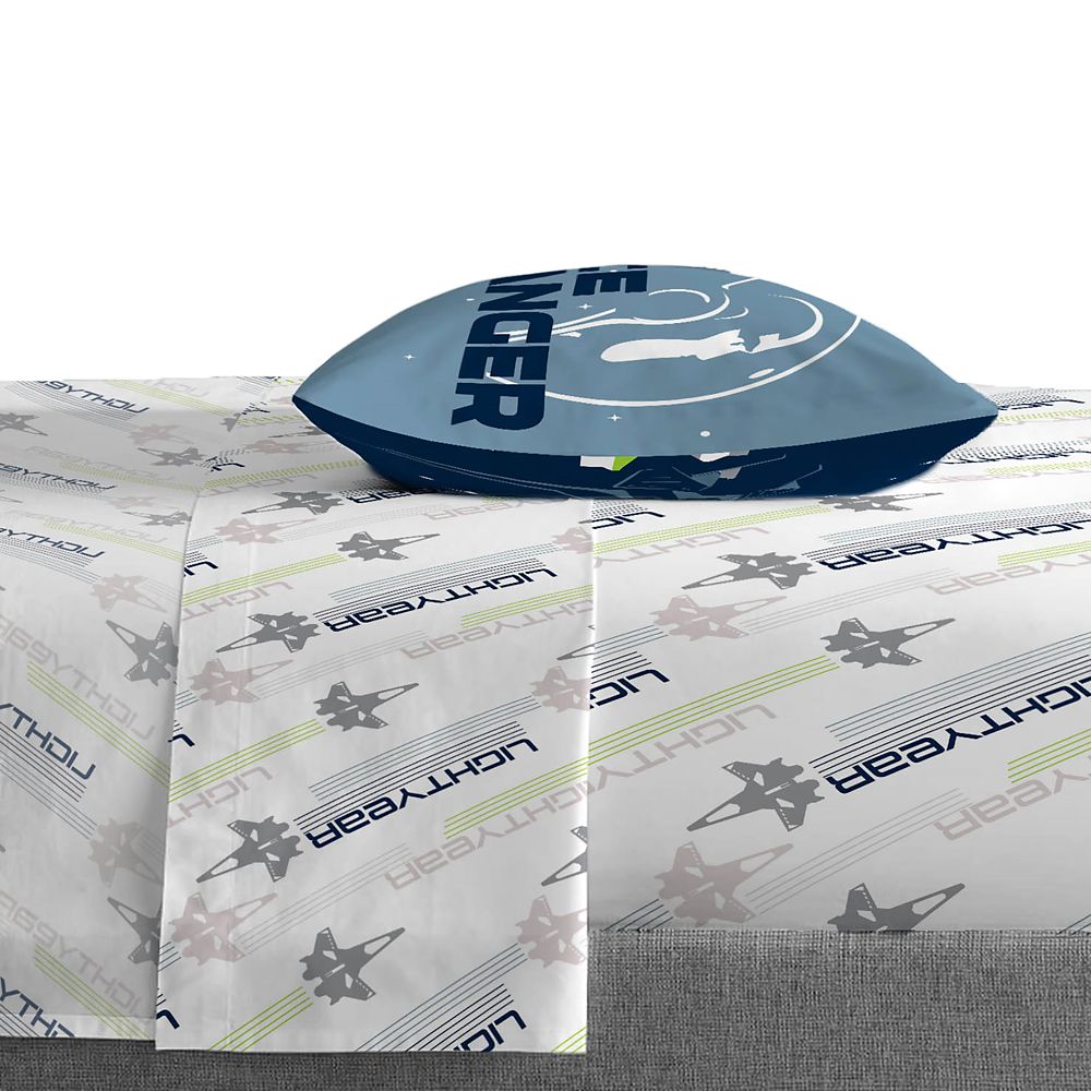 Lightyear Bed Set &ndash; Twin / Full