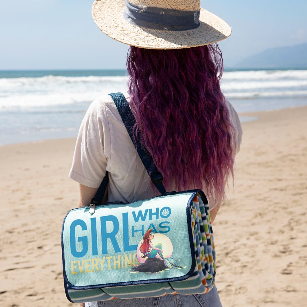 Ariel Blanket Tote Outdoor Picnic Blanket &ndash; The Little Mermaid