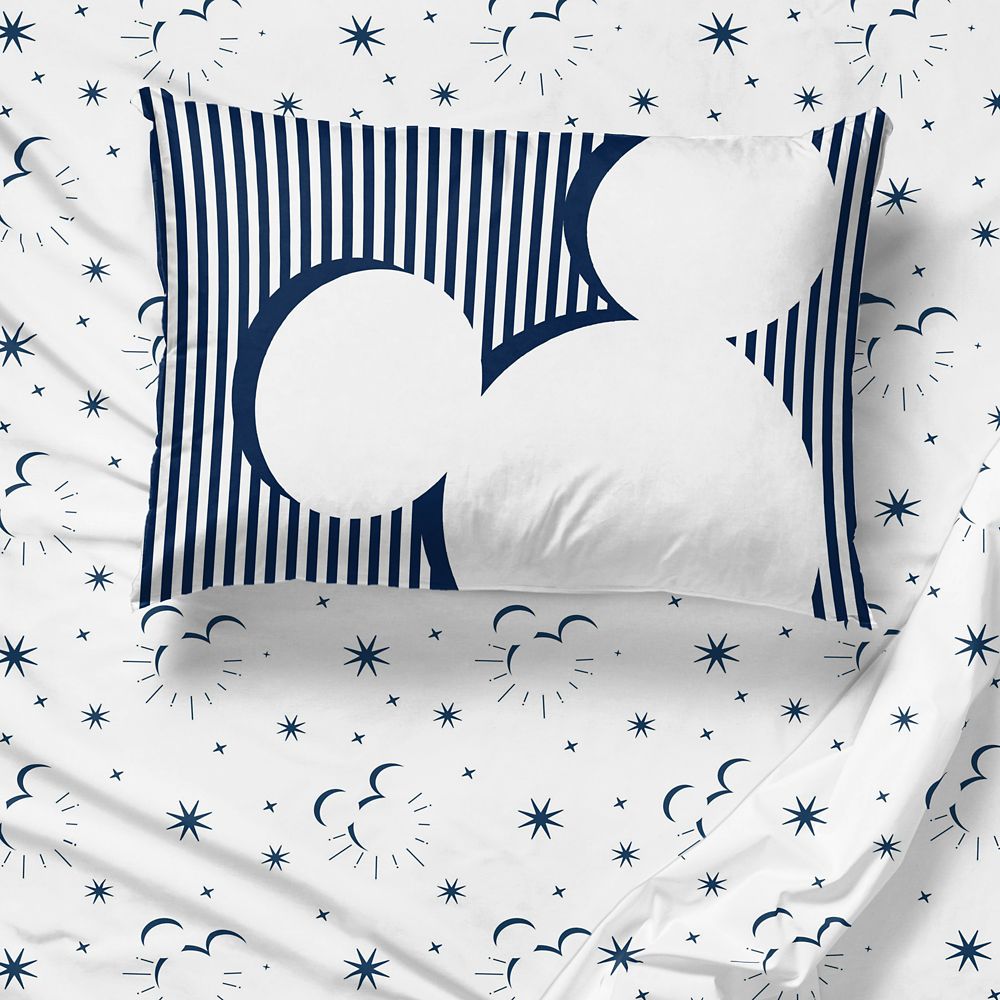 Mickey Mouse Icon Bedding Set &ndash;&nbsp;Twin / Full / Queen