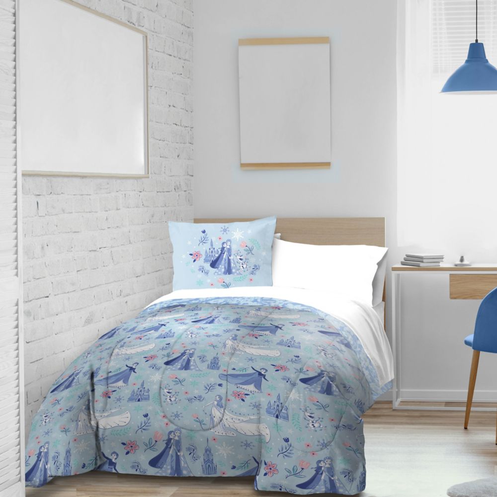 Frozen Duvet Cover and Sham Bedding Set &ndash; Twin / Full / Queen