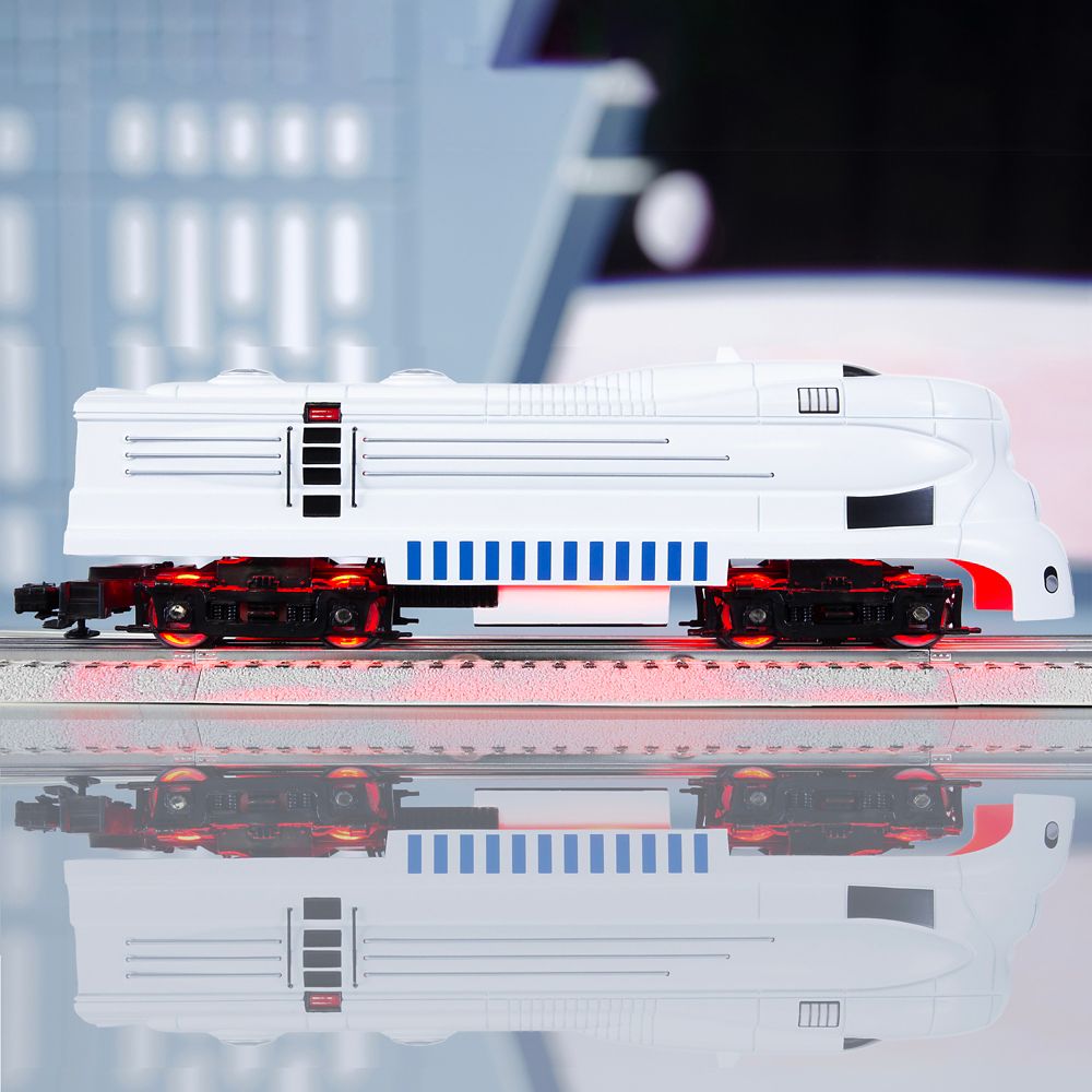 Stormtrooper Phantom LionChief Locomotive &ndash; Star Wars