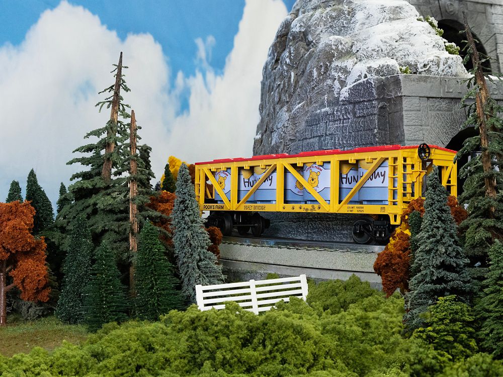 Winnie the Pooh Rolling Stock Boxcar by Lionel