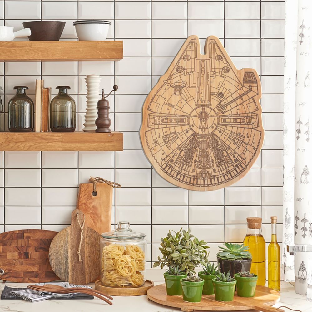 Millennium Falcon Wooden Serving Board &ndash; Star Wars