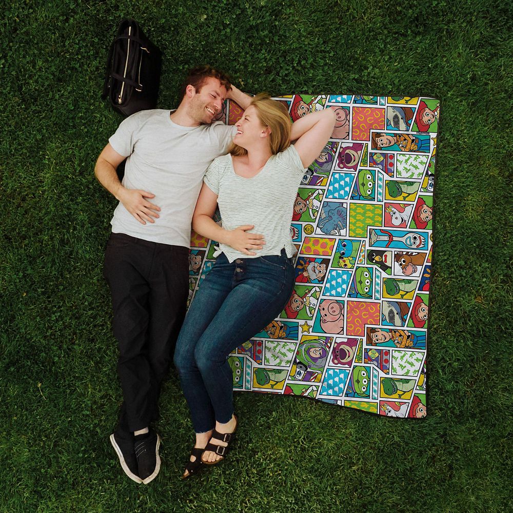 Toy Story Impresa Blanket by Picnic Time