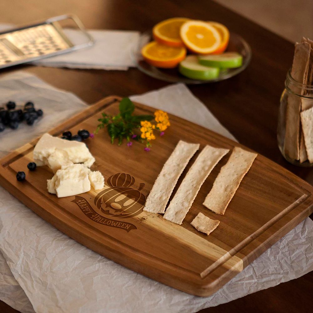 Mickey Mouse Jack-o'-Lantern Halloween Ovale Acacia Wood Cutting Board by Picnic Time