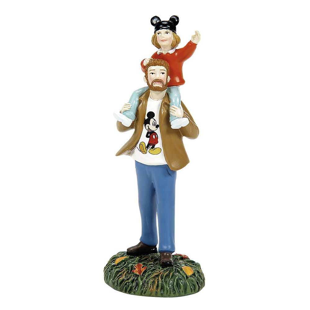 Disney Guests ''Visiting the Park'' Figurine Set by Department 56