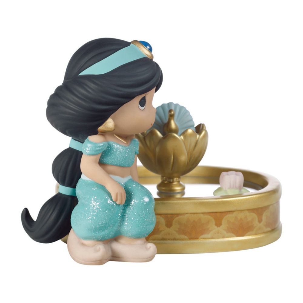 Jasmine ''Your Adventure Awaits'' Figure by Precious Moments &ndash; Aladdin