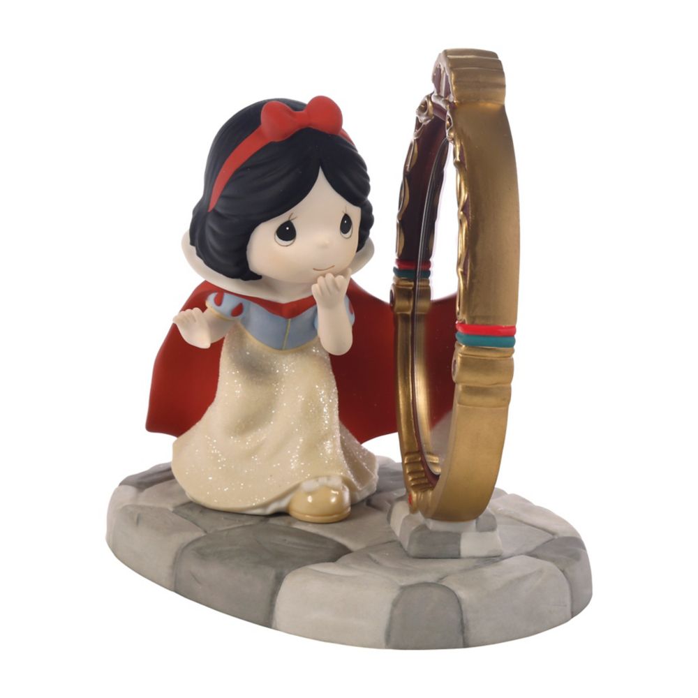 Snow White and Magic Mirror ''Your Kindness Shines Through'' Figure by Precious Moments