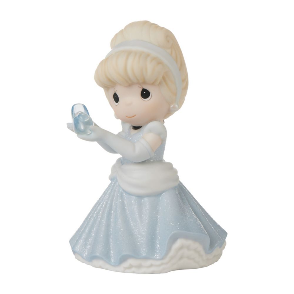 Cinderella ''Your Dream is the Perfect Fit'' Figure by Precious Moments