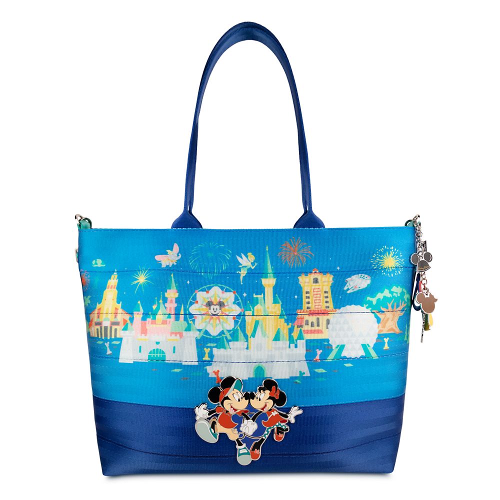 www.shopdisney.com