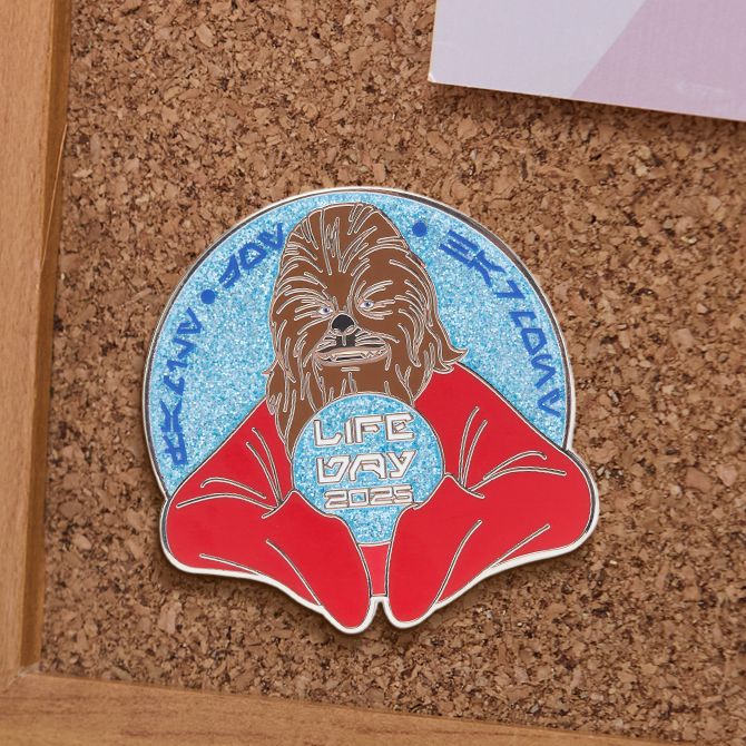 Star Wars Life Day Pin 2025 – Limited Release