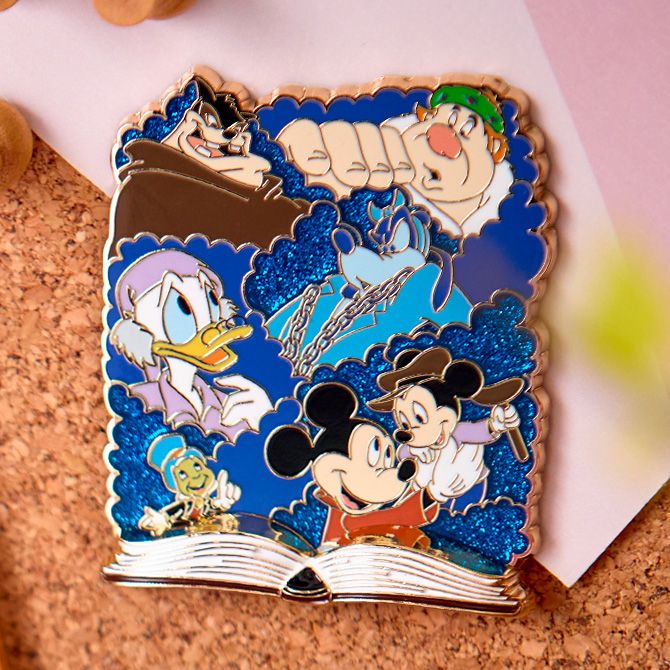 Mickey's Christmas Carol Limited Edition Pin