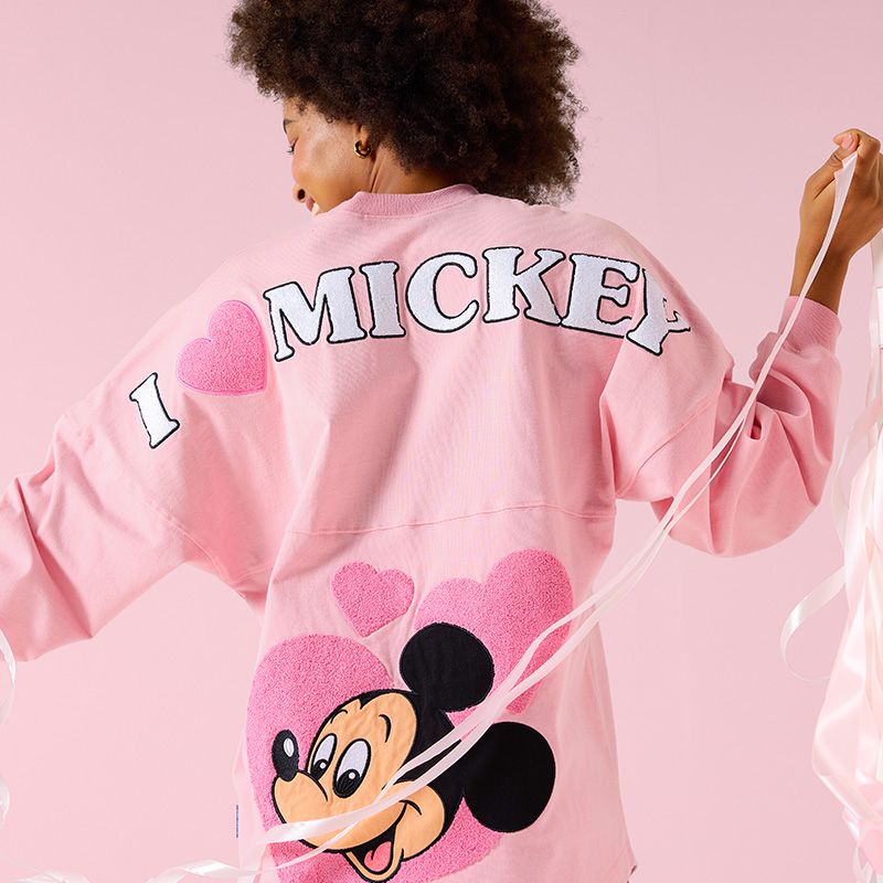 Background image of Looks Worth Falling For