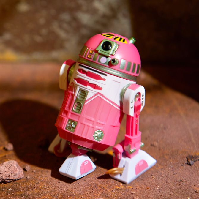 Background image of QT-KT Astromech Droid Action Figure Set &ndash; Build-A-Droid Series