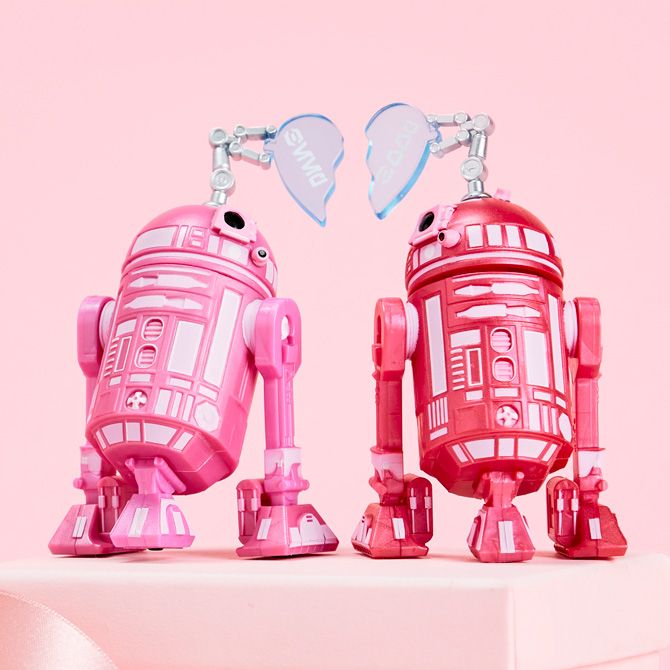 Background image of R2-LVU and R2-INO Valentine's Day Action Figure Set