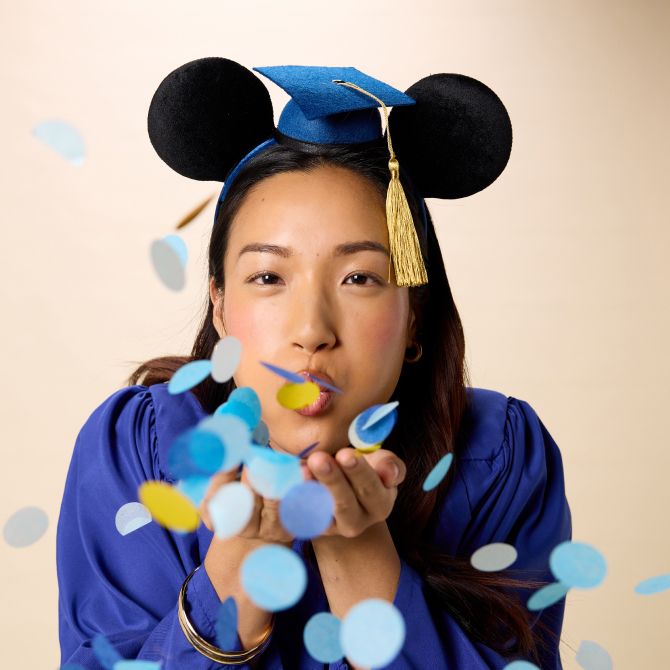 Shop Graduation Gifts