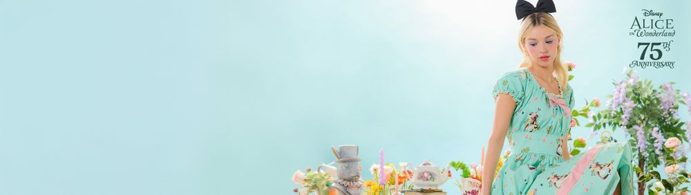 Background image of Alice in Wonderland